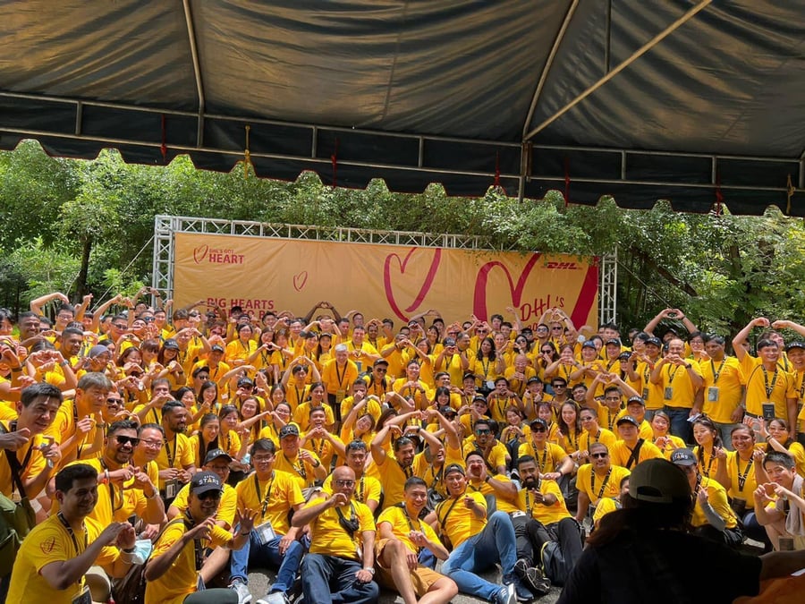 DHL